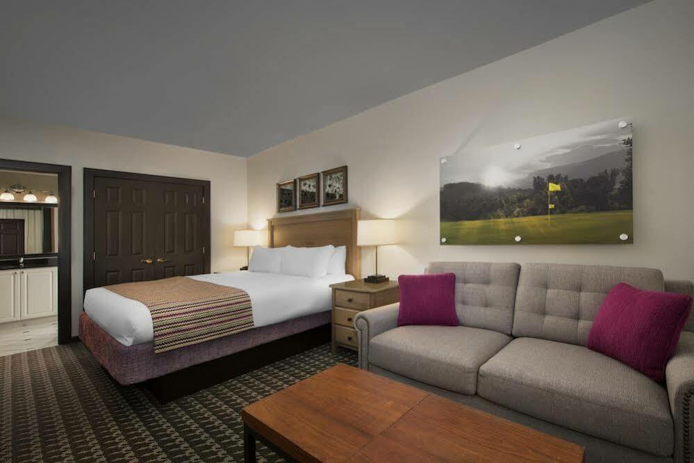 Marriott's Fairway Hotel